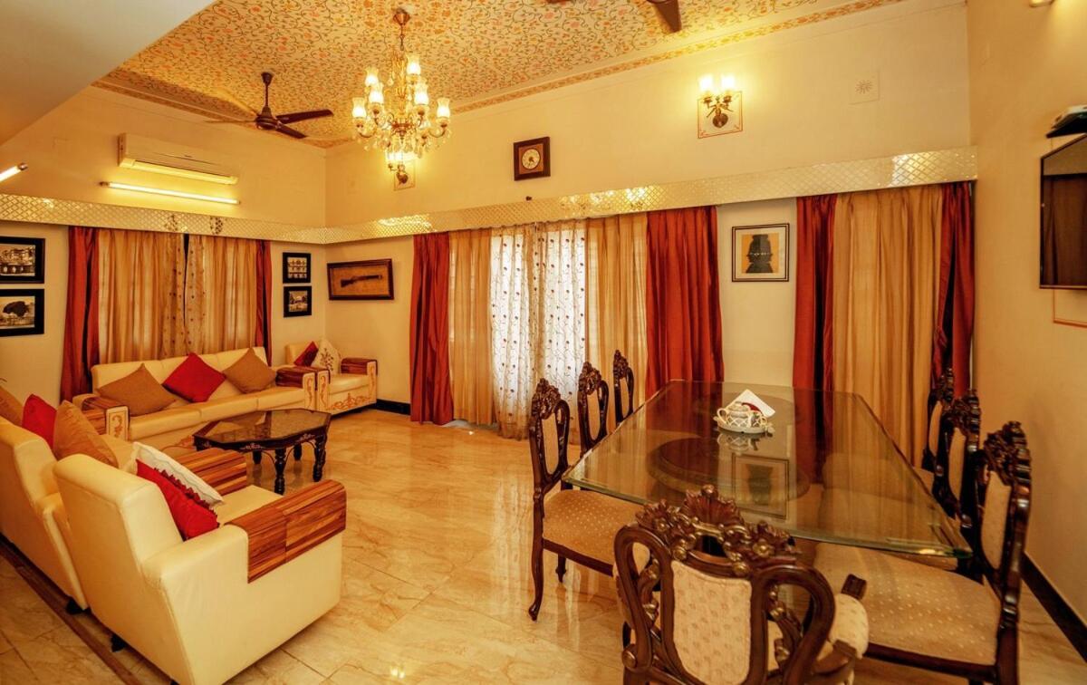 Santosh Villa - The House Of Antiques And Art Udaipur Eksteriør bilde