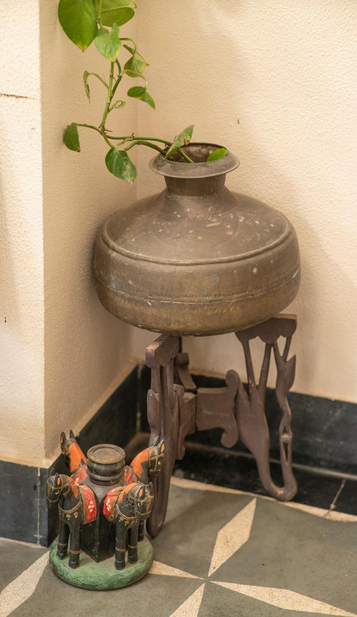 Santosh Villa - The House Of Antiques And Art Udaipur Eksteriør bilde